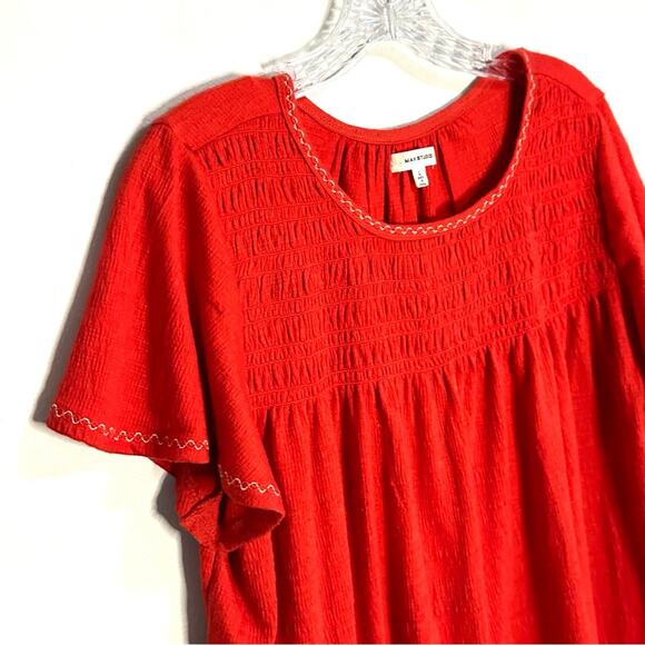 Max Studio Pullover Cherry Red Smocked Peasant Blouse Womens Large - Picture 3 of 5